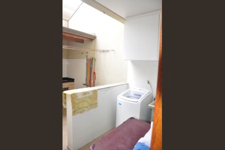 Casa à venda com 149m², 3 quartos e 2 vagas Casa à venda com 149m², 3 quartos e 2 vagasÁrea de Serviço