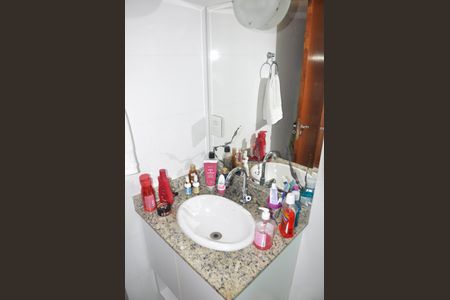 Casa à venda com 149m², 3 quartos e 2 vagas Casa à venda com 149m², 3 quartos e 2 vagasBanheiro da Suíte