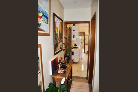 Casa à venda com 149m², 3 quartos e 2 vagas Casa à venda com 149m², 3 quartos e 2 vagasCorredor