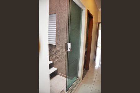 Casa à venda com 149m², 3 quartos e 2 vagas Casa à venda com 149m², 3 quartos e 2 vagasEscada Escritório