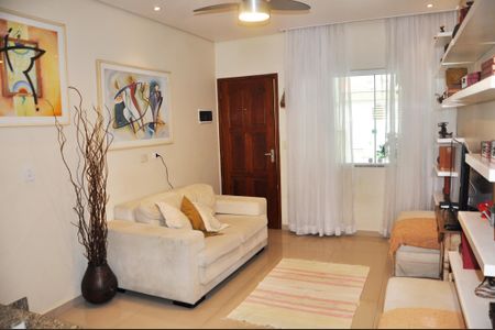 Casa à venda com 149m², 3 quartos e 2 vagas Casa à venda com 149m², 3 quartos e 2 vagasSala