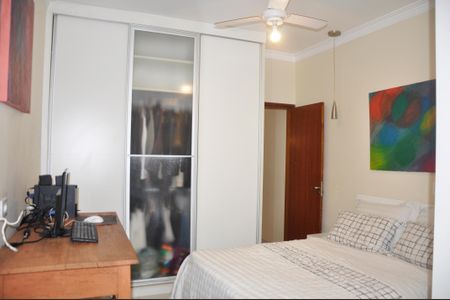 Casa à venda com 149m², 3 quartos e 2 vagas Casa à venda com 149m², 3 quartos e 2 vagasSuíte