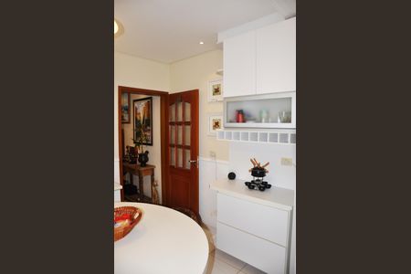 Casa à venda com 149m², 3 quartos e 2 vagas Casa à venda com 149m², 3 quartos e 2 vagasCozinha