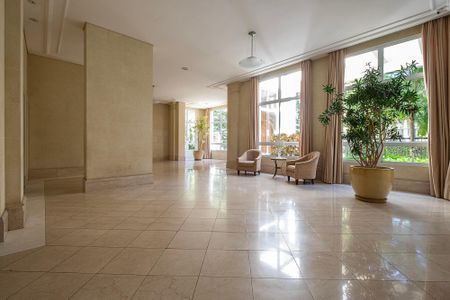 Apartamento à venda com 155m², 2 quartos e 2 vagasHall de entrada