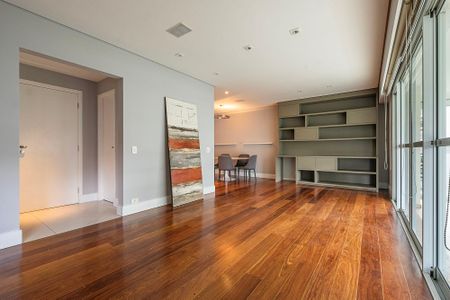 Apartamento à venda com 155m², 2 quartos e 2 vagasSala