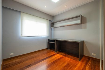 Apartamento à venda com 155m², 2 quartos e 2 vagasQuarto