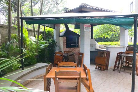 Apartamento para alugar com 55m², 2 quartos e 1 vagaÁrea comum - Churrasqueira