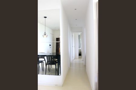 Apartamento para alugar com 55m², 2 quartos e 1 vagaCorredor