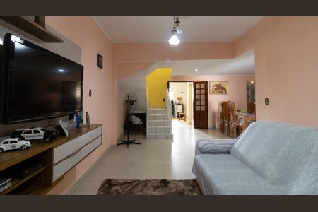 Casa à venda com 160m², 4 quartos e 3 vagasSala