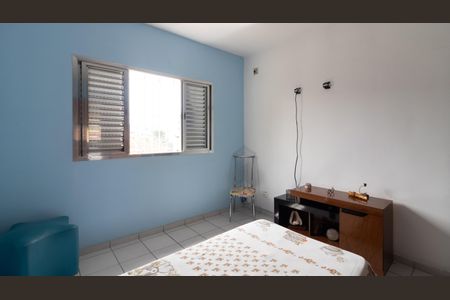 Casa à venda com 160m², 4 quartos e 3 vagasSuíte 2