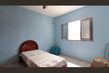 Casa à venda com 160m², 4 quartos e 3 vagasSuíte 2