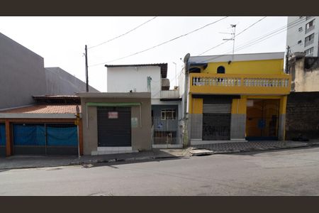 Casa à venda com 160m², 4 quartos e 3 vagasFachada