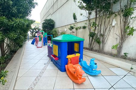 Apartamento à venda com 75m², 2 quartos e 1 vagaPlayground