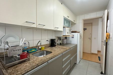 Apartamento à venda com 75m², 2 quartos e 1 vagaCozinha