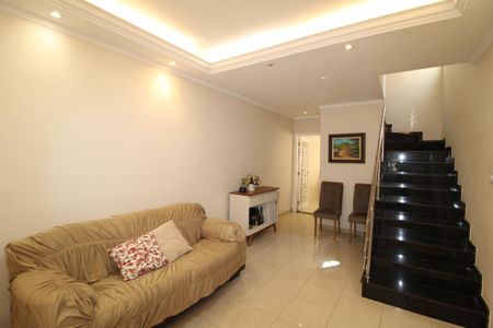 Casa à venda com 145m², 3 quartos e 4 vagasSala