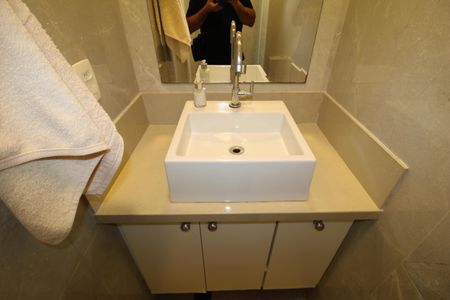 Casa à venda com 145m², 3 quartos e 4 vagasBnaheiro/ Suite 2