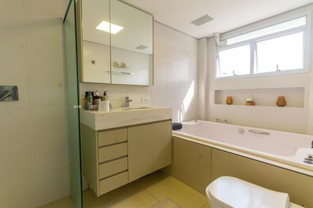 Apartamento à venda com 92m², 2 quartos e 1 vagaBanheiro do Quarto 1