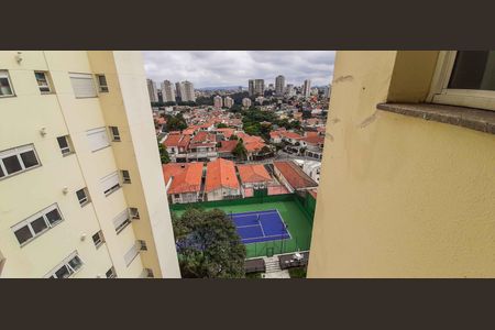 Apartamento à venda com 213m², 5 quartos e 6 vagas Apartamento à venda com 213m², 5 quartos e 6 vagasVista da Suíte 3