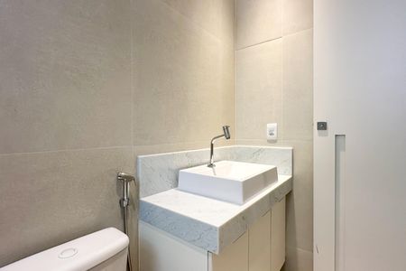 Apartamento à venda com 58m², 1 quarto e sem vagaBanheiro Social