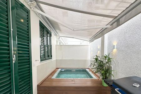 Apartamento à venda com 58m², 1 quarto e sem vagaQuintal