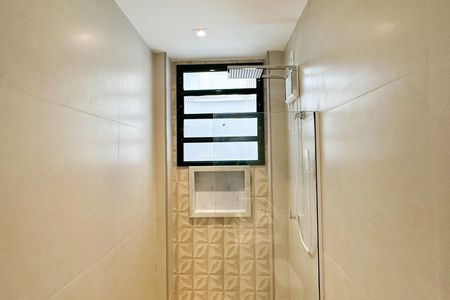 Apartamento à venda com 58m², 1 quarto e sem vagaBanheiro Social