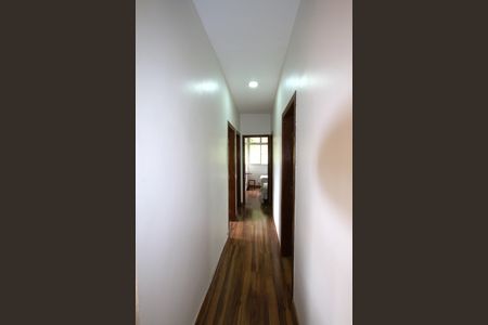 Apartamento à venda com 94m², 3 quartos e 1 vaga Apartamento à venda com 94m², 3 quartos e 1 vagaCorredor