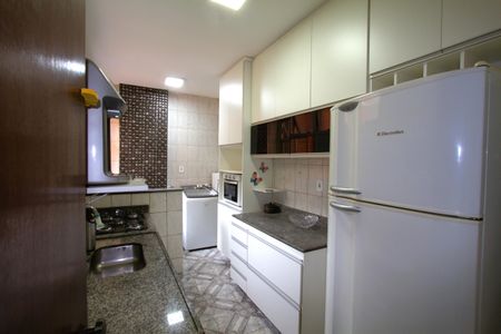 Apartamento à venda com 94m², 3 quartos e 1 vaga Apartamento à venda com 94m², 3 quartos e 1 vagaCozinha - Armários