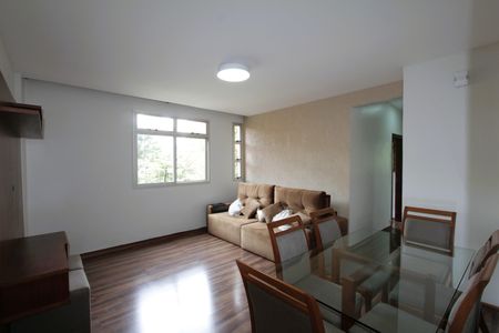 Apartamento à venda com 94m², 3 quartos e 1 vagaSala
