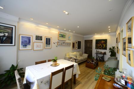 Apartamento à venda com 111m², 3 quartos e 1 vagaSala