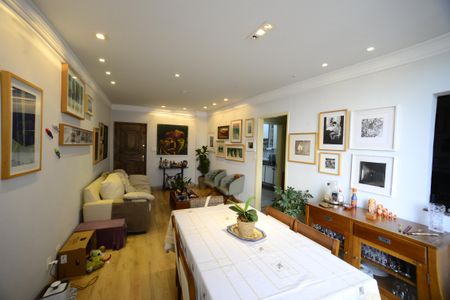 Apartamento à venda com 111m², 3 quartos e 1 vagaSala