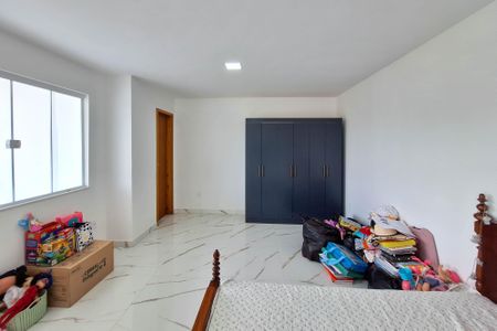 Casa à venda com 225m², 4 quartos e 2 vagas Casa à venda com 225m², 4 quartos e 2 vagasSuíte 3
