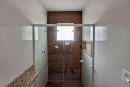 Casa à venda com 225m², 4 quartos e 2 vagas Casa à venda com 225m², 4 quartos e 2 vagasBanheiro da Suíte 2