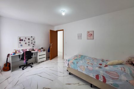 Casa à venda com 225m², 4 quartos e 2 vagas Casa à venda com 225m², 4 quartos e 2 vagasSuíte 2