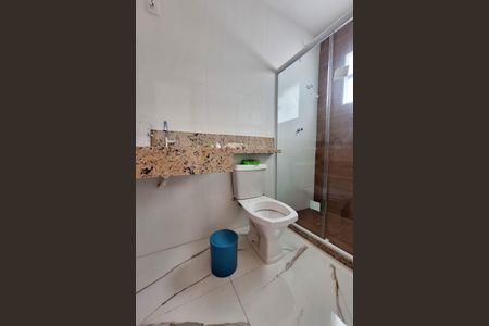 Casa à venda com 225m², 4 quartos e 2 vagas Casa à venda com 225m², 4 quartos e 2 vagasBanheiro da Suíte 2