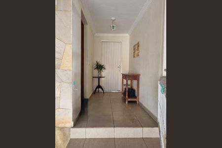 Casa à venda com 126m², 3 quartos e 2 vagasEntrada