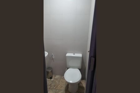 Casa à venda com 126m², 3 quartos e 2 vagasBanheiro da área externa 