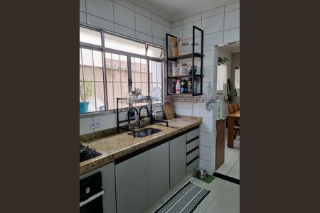 Casa à venda com 126m², 3 quartos e 2 vagasCozinha