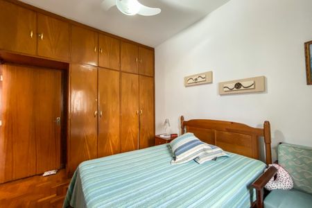 Casa à venda com 160m², 4 quartos e 2 vagas Casa à venda com 160m², 4 quartos e 2 vagasQuarto 4