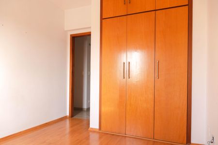 Apartamento à venda com 100m², 3 quartos e 1 vagaQuarto 2