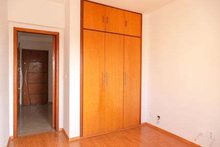 Apartamento à venda com 100m², 3 quartos e 1 vagaQuarto 2