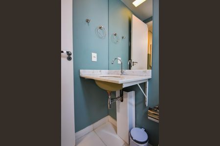 Apartamento à venda com 56m², 2 quartos e 1 vagaBanheiro do Quarto 2 - Suíte