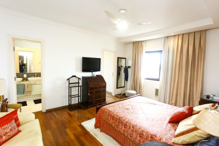 Apartamento à venda com 325m², 4 quartos e 5 vagasSuíte 4