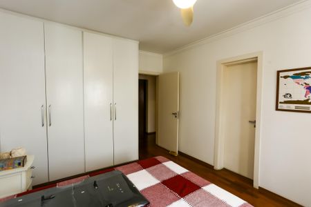 Apartamento à venda com 325m², 4 quartos e 5 vagasSuíte 1