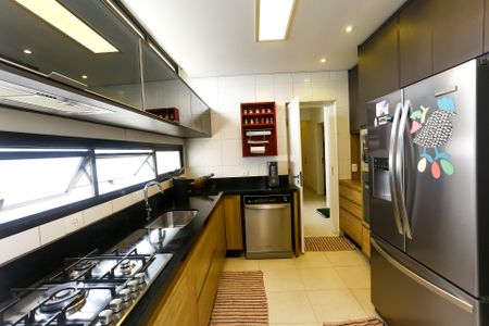 Apartamento à venda com 325m², 4 quartos e 5 vagasCozinha