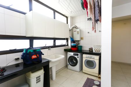 Apartamento à venda com 325m², 4 quartos e 5 vagasÁrea de Serviço