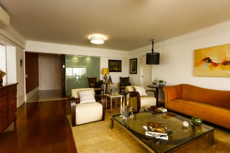 Apartamento à venda com 325m², 4 quartos e 5 vagasSala 1