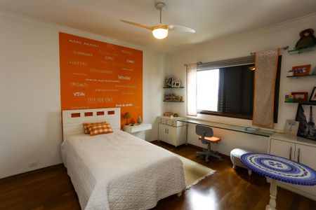 Apartamento à venda com 325m², 4 quartos e 5 vagasSuíte 2