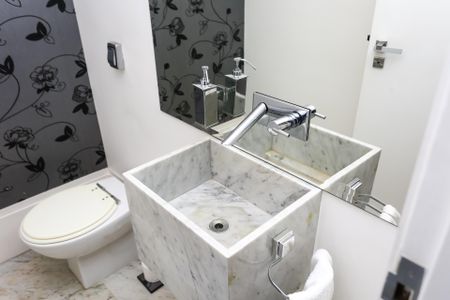 Apartamento à venda com 325m², 4 quartos e 5 vagasLavabo