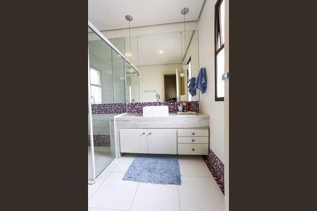 Apartamento à venda com 325m², 4 quartos e 5 vagasBanheiro da Suíte 3