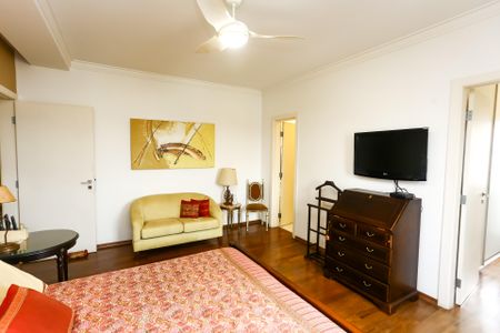 Apartamento à venda com 325m², 4 quartos e 5 vagasSuíte 4